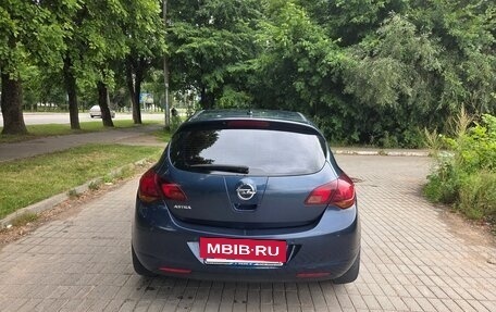 Opel Astra J, 2011 год, 990 000 рублей, 4 фотография