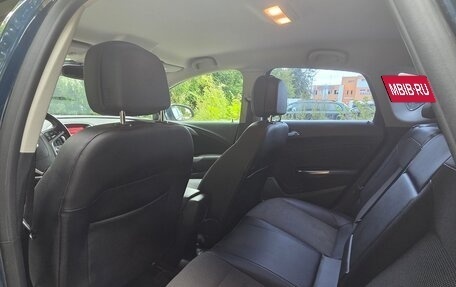 Opel Astra J, 2011 год, 990 000 рублей, 11 фотография