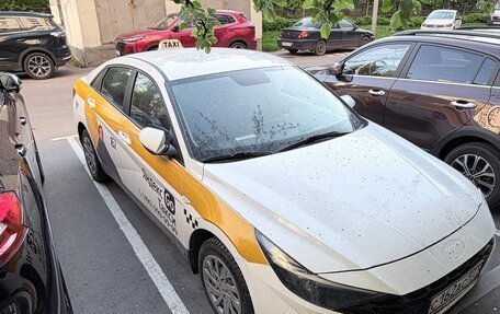 Hyundai Elantra, 2022 год, 1 400 000 рублей, 3 фотография