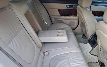 Jaguar XF I рестайлинг, 2011 год, 890 000 рублей, 21 фотография