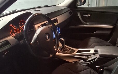 BMW 3 серия, 2011 год, 950 000 рублей, 8 фотография