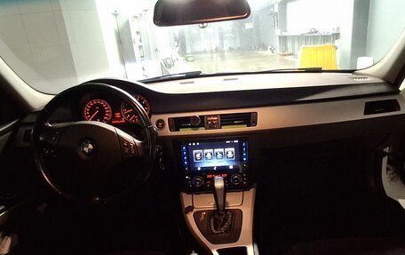 BMW 3 серия, 2011 год, 950 000 рублей, 13 фотография