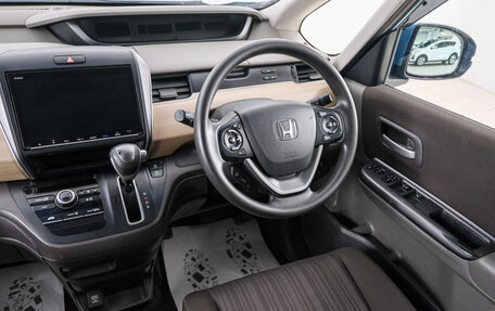 Honda Freed II, 2019 год, 1 499 000 рублей, 10 фотография