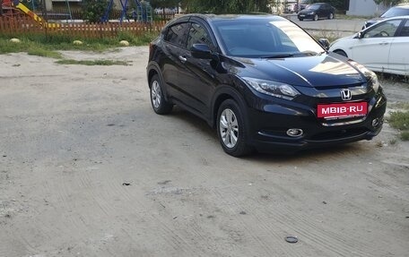 Honda Vezel, 2016 год, 1 730 000 рублей, 12 фотография