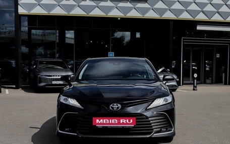 Toyota Camry, 2021 год, 2 940 000 рублей, 2 фотография