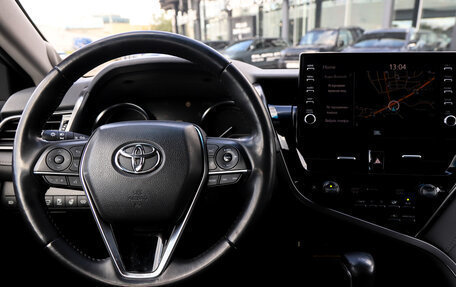 Toyota Camry, 2021 год, 2 940 000 рублей, 17 фотография