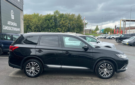 Mitsubishi Outlander III рестайлинг 3, 2017 год, 1 910 000 рублей, 7 фотография