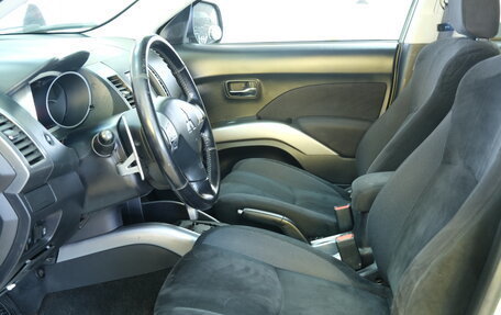 Mitsubishi Outlander III рестайлинг 3, 2008 год, 1 099 000 рублей, 8 фотография