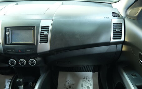 Mitsubishi Outlander III рестайлинг 3, 2008 год, 1 099 000 рублей, 17 фотография