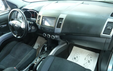 Mitsubishi Outlander III рестайлинг 3, 2008 год, 1 099 000 рублей, 18 фотография