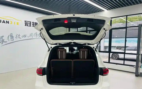 Mercedes-Benz GLB, 2023 год, 2 542 000 рублей, 3 фотография