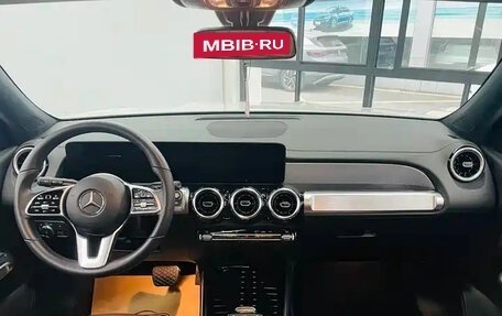 Mercedes-Benz GLB, 2023 год, 2 542 000 рублей, 4 фотография