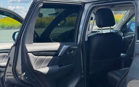 Mitsubishi Pajero Sport III рестайлинг, 2018 год, 3 300 000 рублей, 7 фотография
