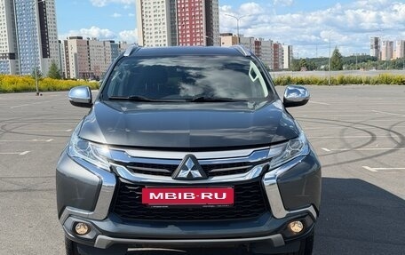 Mitsubishi Pajero Sport III рестайлинг, 2018 год, 3 300 000 рублей, 2 фотография