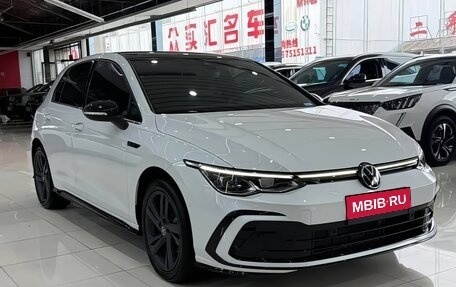 Volkswagen Golf VIII, 2023 год, 2 190 000 рублей, 1 фотография