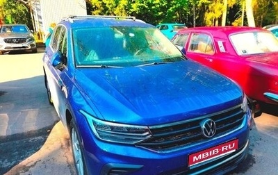 Volkswagen Tiguan II, 2021 год, 2 700 000 рублей, 1 фотография