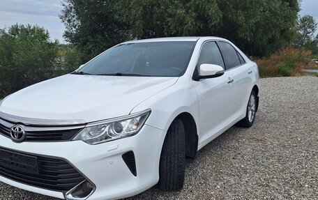 Toyota Camry, 2015 год, 1 900 000 рублей, 1 фотография