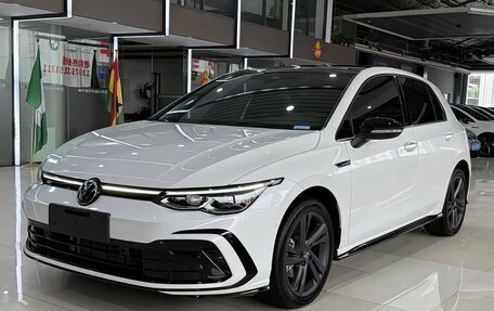 Volkswagen Golf VIII, 2023 год, 2 190 000 рублей, 3 фотография