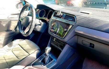 Volkswagen Tiguan II, 2021 год, 2 700 000 рублей, 9 фотография