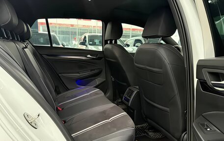 Volkswagen Golf VIII, 2023 год, 2 190 000 рублей, 14 фотография