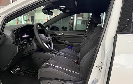 Volkswagen Golf VIII, 2023 год, 2 190 000 рублей, 12 фотография