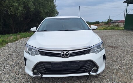 Toyota Camry, 2015 год, 1 900 000 рублей, 2 фотография