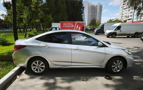 Hyundai Solaris II рестайлинг, 2012 год, 700 000 рублей, 5 фотография