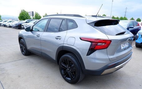 Chevrolet Trax, 2023 год, 1 750 000 рублей, 4 фотография