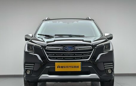 Subaru Forester, 2022 год, 2 240 000 рублей, 2 фотография