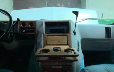 Chevrolet Van, 1993 год, 8 000 000 рублей, 14 фотография