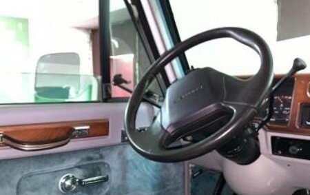 Chevrolet Van, 1993 год, 8 000 000 рублей, 15 фотография