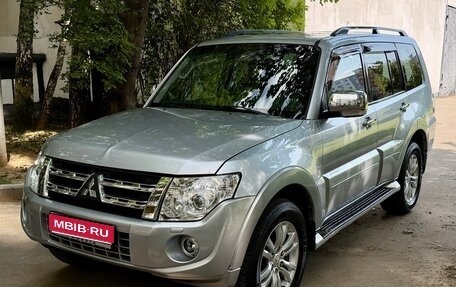 Mitsubishi Pajero IV, 2011 год, 2 800 000 рублей, 1 фотография