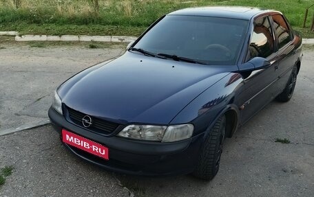 Opel Vectra B рестайлинг, 1998 год, 200 000 рублей, 1 фотография