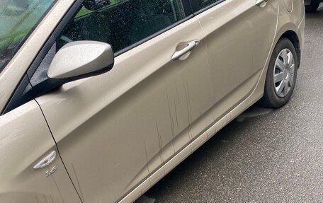 Hyundai Solaris II рестайлинг, 2012 год, 666 000 рублей, 2 фотография