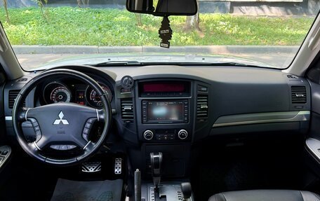 Mitsubishi Pajero IV, 2011 год, 2 800 000 рублей, 10 фотография