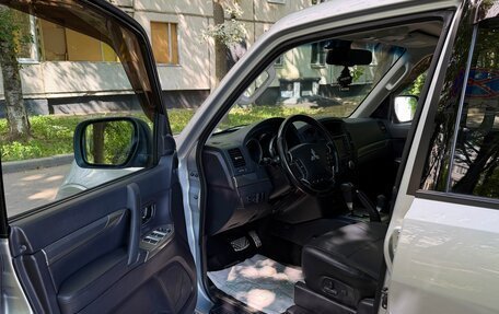 Mitsubishi Pajero IV, 2011 год, 2 800 000 рублей, 7 фотография