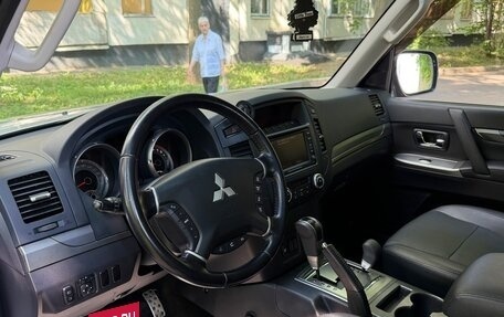 Mitsubishi Pajero IV, 2011 год, 2 800 000 рублей, 8 фотография