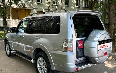 Mitsubishi Pajero IV, 2011 год, 2 800 000 рублей, 6 фотография