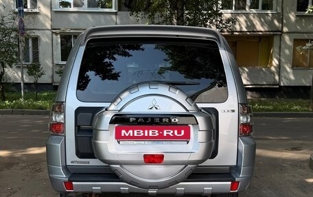 Mitsubishi Pajero IV, 2011 год, 2 800 000 рублей, 5 фотография