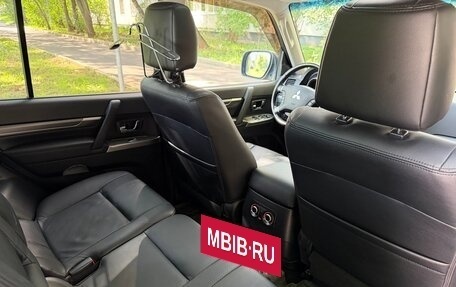 Mitsubishi Pajero IV, 2011 год, 2 800 000 рублей, 18 фотография