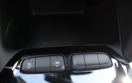 Opel Corsa F, 2023 год, 1 650 000 рублей, 13 фотография