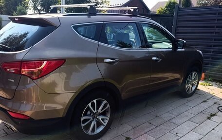 Hyundai Santa Fe III рестайлинг, 2013 год, 1 600 000 рублей, 2 фотография