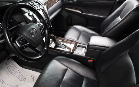 Toyota Camry, 2017 год, 2 249 000 рублей, 3 фотография