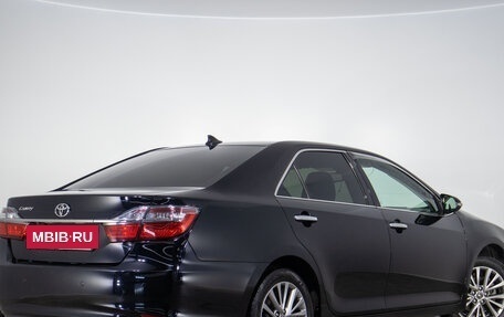 Toyota Camry, 2017 год, 2 249 000 рублей, 7 фотография