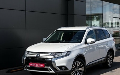 Mitsubishi Outlander III рестайлинг 3, 2020 год, 2 249 000 рублей, 1 фотография