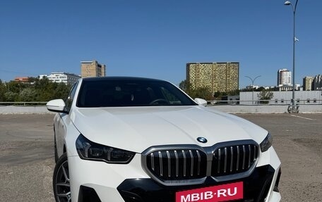 BMW 5 серия, 2024 год, 7 050 000 рублей, 1 фотография