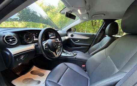 Mercedes-Benz E-Класс, 2020 год, 3 200 000 рублей, 12 фотография
