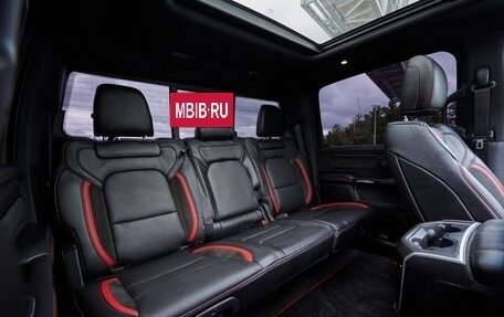 Rambler 1500, 2023 год, 12 000 000 рублей, 30 фотография