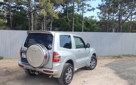 Mitsubishi Pajero III рестайлинг, 2001 год, 950 000 рублей, 3 фотография