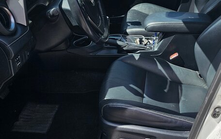 Toyota RAV4, 2019 год, 2 700 000 рублей, 9 фотография